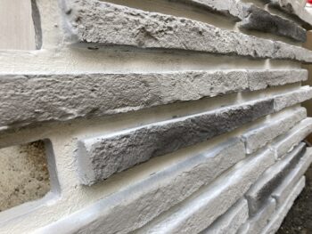 Varilla Grey – İç ve Dış Mekan için (Poliüretan) 3B Tuğla Görünümlü Duvar Paneli (104 cm x 62 cm) - Görsel 2